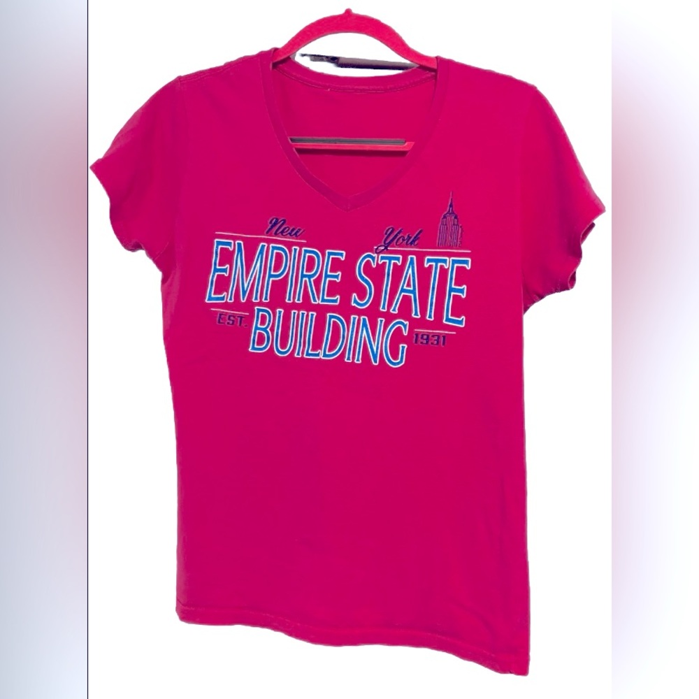 Empire State Building Sparkly NY Pink V-neck Women’s T-shirt Travel Collectible